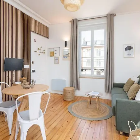 Studio Front De Mer En Centre-ville De 아파트 *
