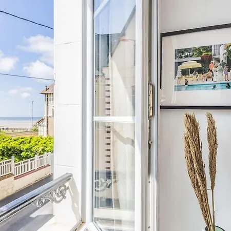 Studio Front De Mer En Centre-ville De *